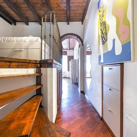 Porta Romana & Bocconi Cosy Apartment Milan Bagian luar foto
